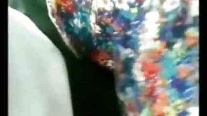 Besado en una playa desierta videos porno caseros para adultos y terminó en la boca de un estudiante universitario