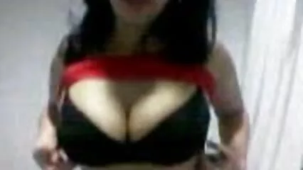 hermoso sexo xxxgratiscaseros con juguete joven