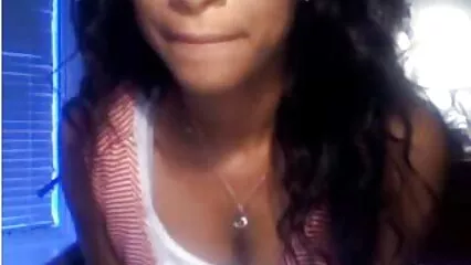 Porno húmedo con un ver videos cachondos caseros montón de hombres y prostituta excitada