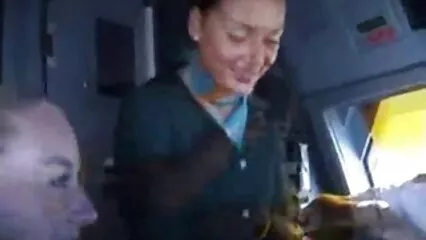 Masturbándose de cerca Chicas con hermoso coño y el mejor xxx casero tetas