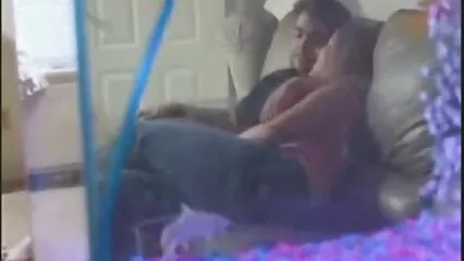 Joven zorra eyacula en la videos porrno caseros cara después de un profundo golpe de trabajo