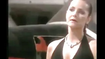 Después de masajear la espalda videosxxx caseros reales de la niña con un beso